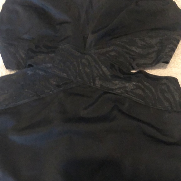 ⭐️H&M black cut out maillot swimwear - Picture 3 of 9